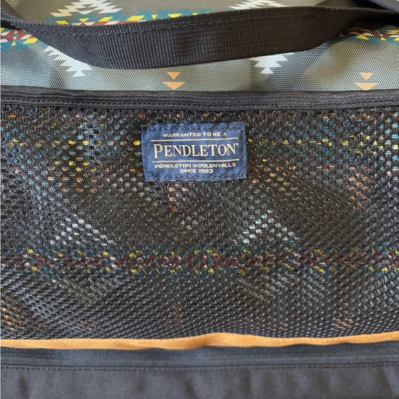 Pendleton RANCHO ARROYO EXPLORER CARRYALL WEEKENDER - NEW, tags included - Picture 7 of 10